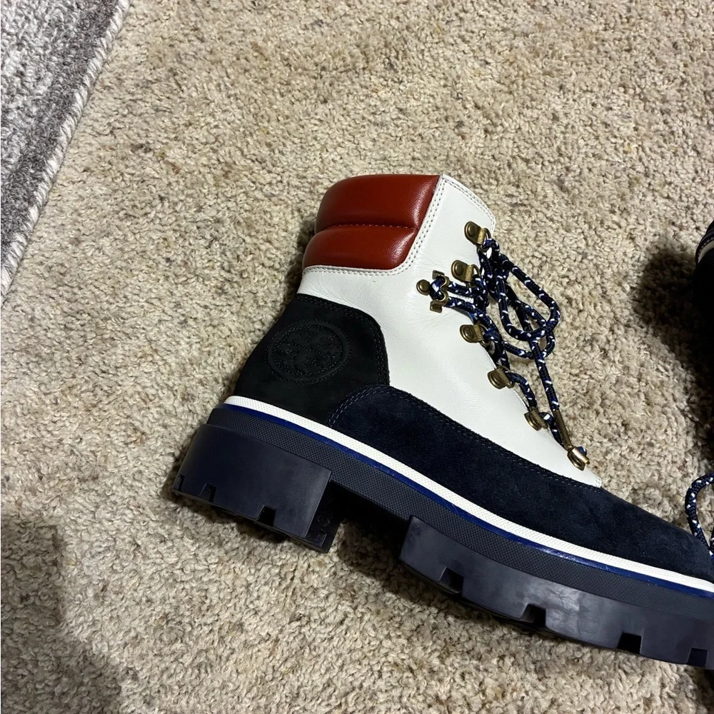 Tory Burch Women’s Miller lug hiker boots limited edition size 8 leather & suede